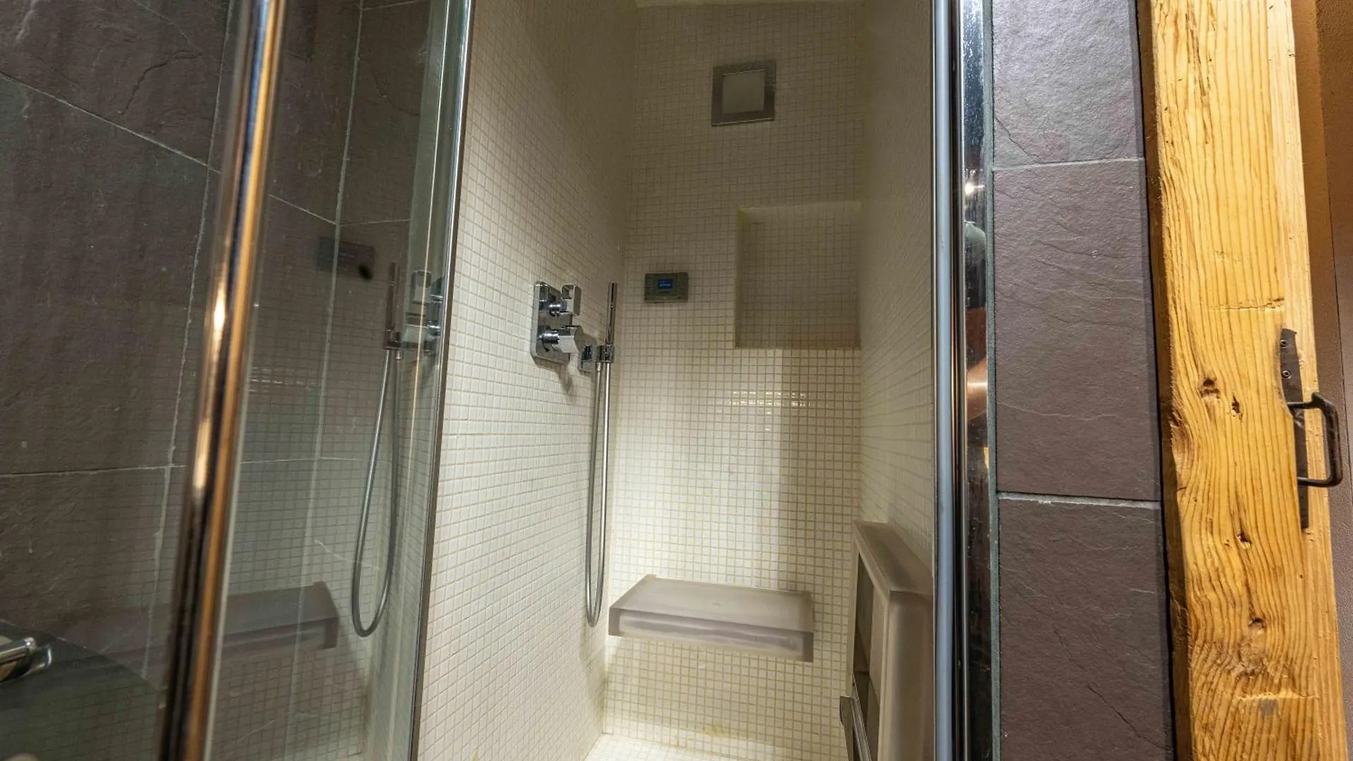 Casa Aquila Con Sauna Cortina d'Ampezzo Italy